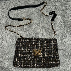 Badgley Mischka Black and Gold Tweed Crossbody Bag
